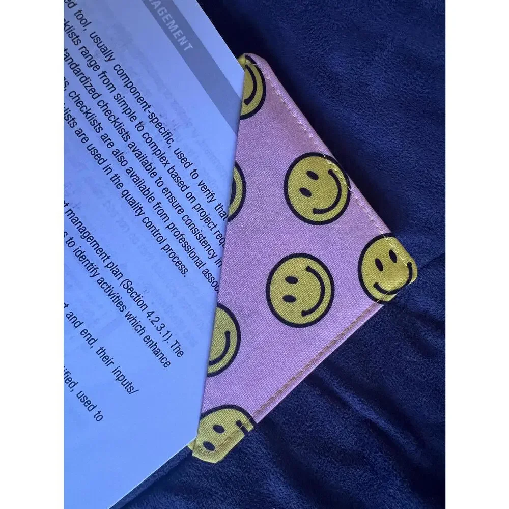 NWOT Smiley Faces, Small Book Sleeve, Front Zipper Pocket, Corner Bookmark